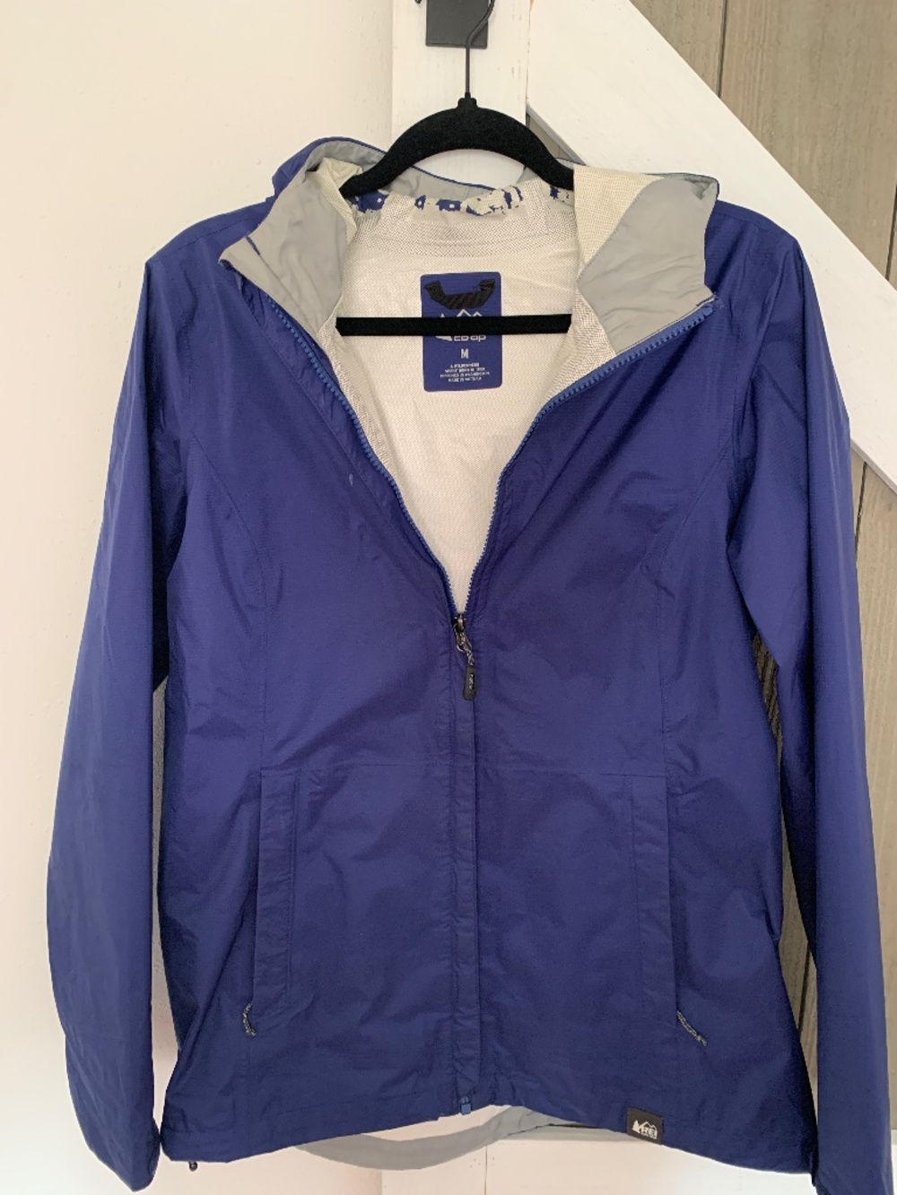 REI Rain shell size Medium Blue